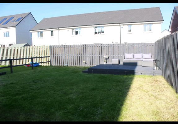 Decking and fencing garden project by Gardentime